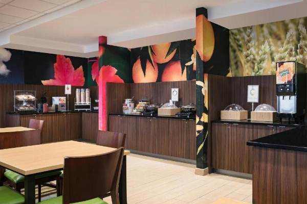 Fairfield Inn by Marriott Manhattan image 15