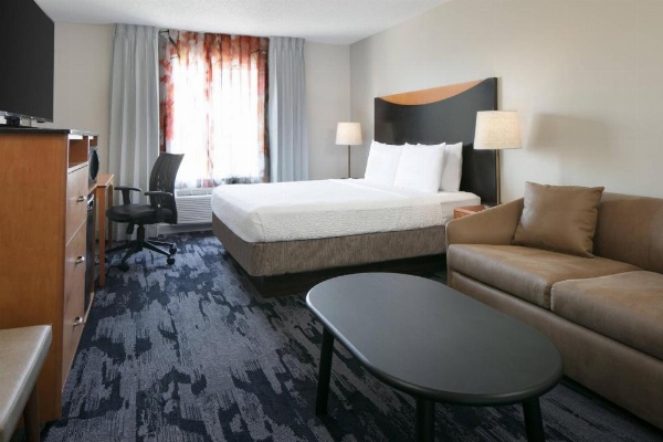 Fairfield Inn by Marriott Manhattan image 8